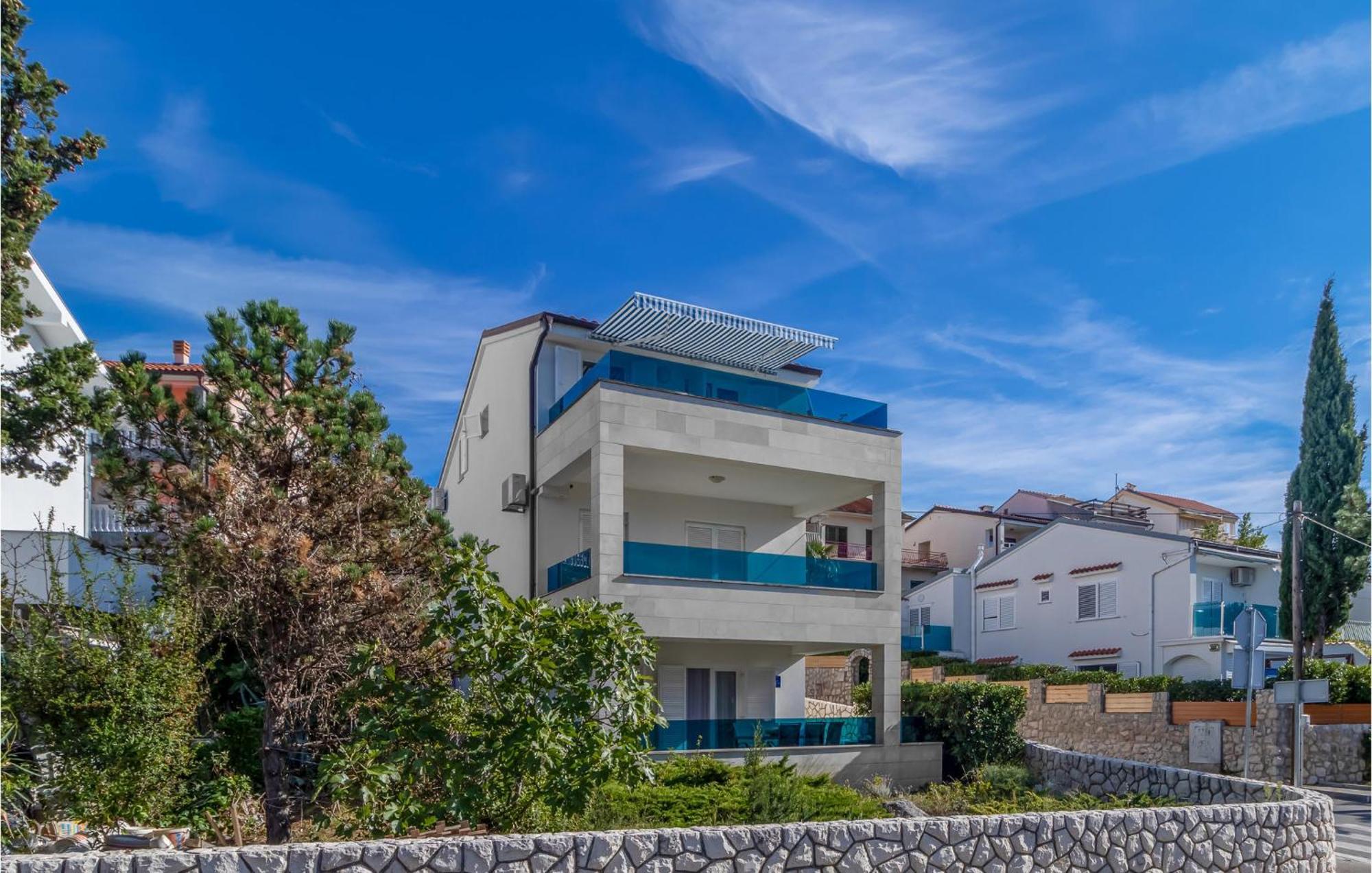 Stunning Apartment In Dramalj With House Sea View Εξωτερικό φωτογραφία