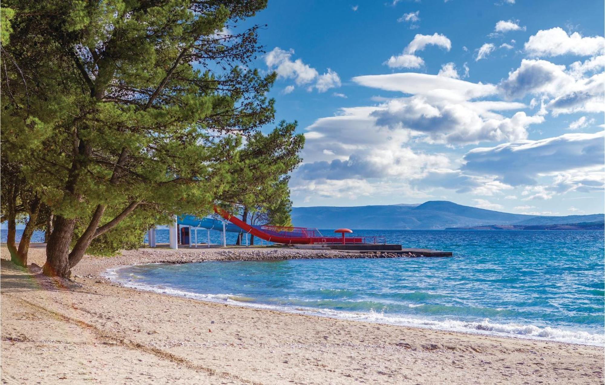 Stunning Apartment In Dramalj With House Sea View Εξωτερικό φωτογραφία