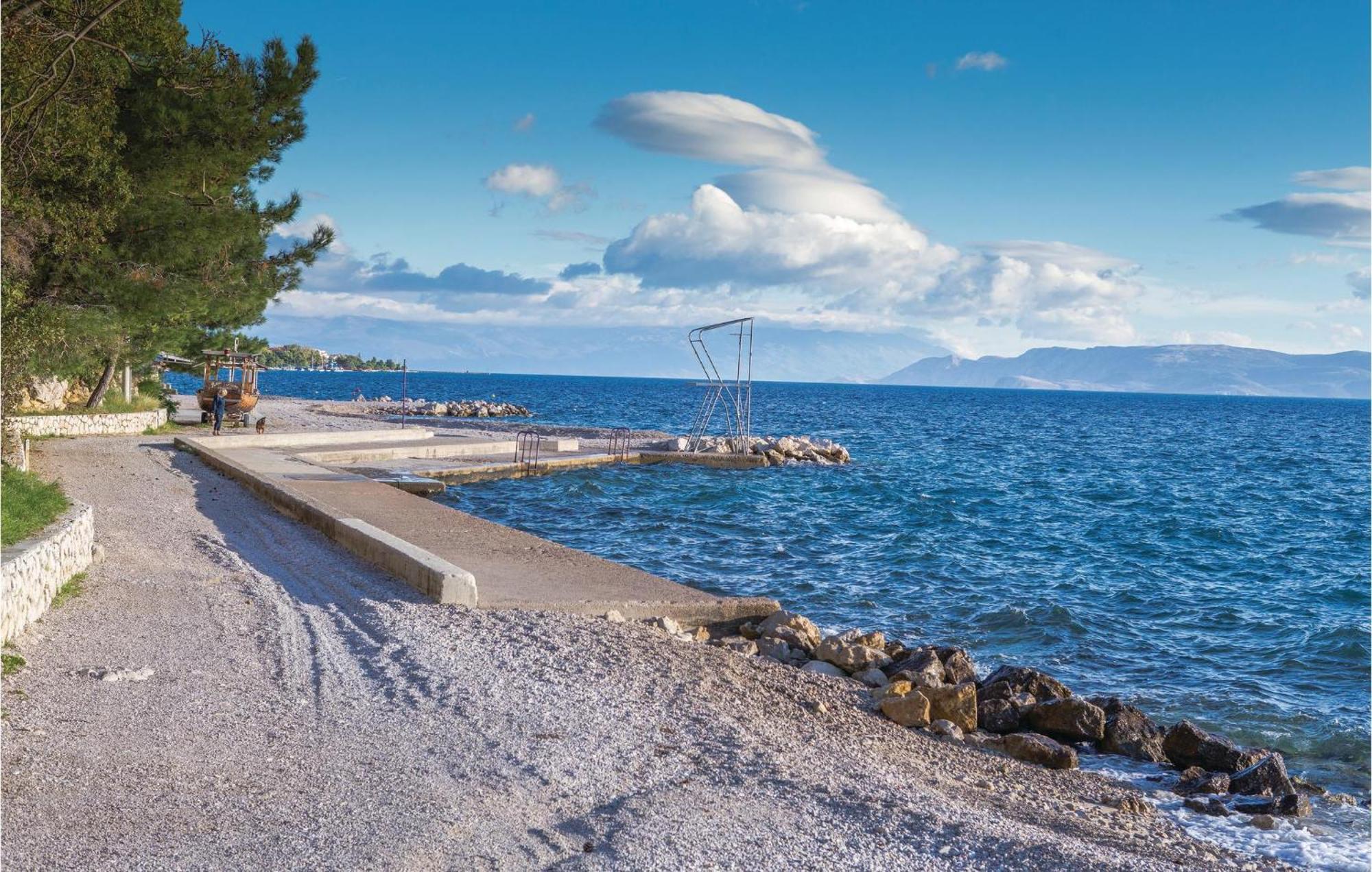 Stunning Apartment In Dramalj With House Sea View Εξωτερικό φωτογραφία