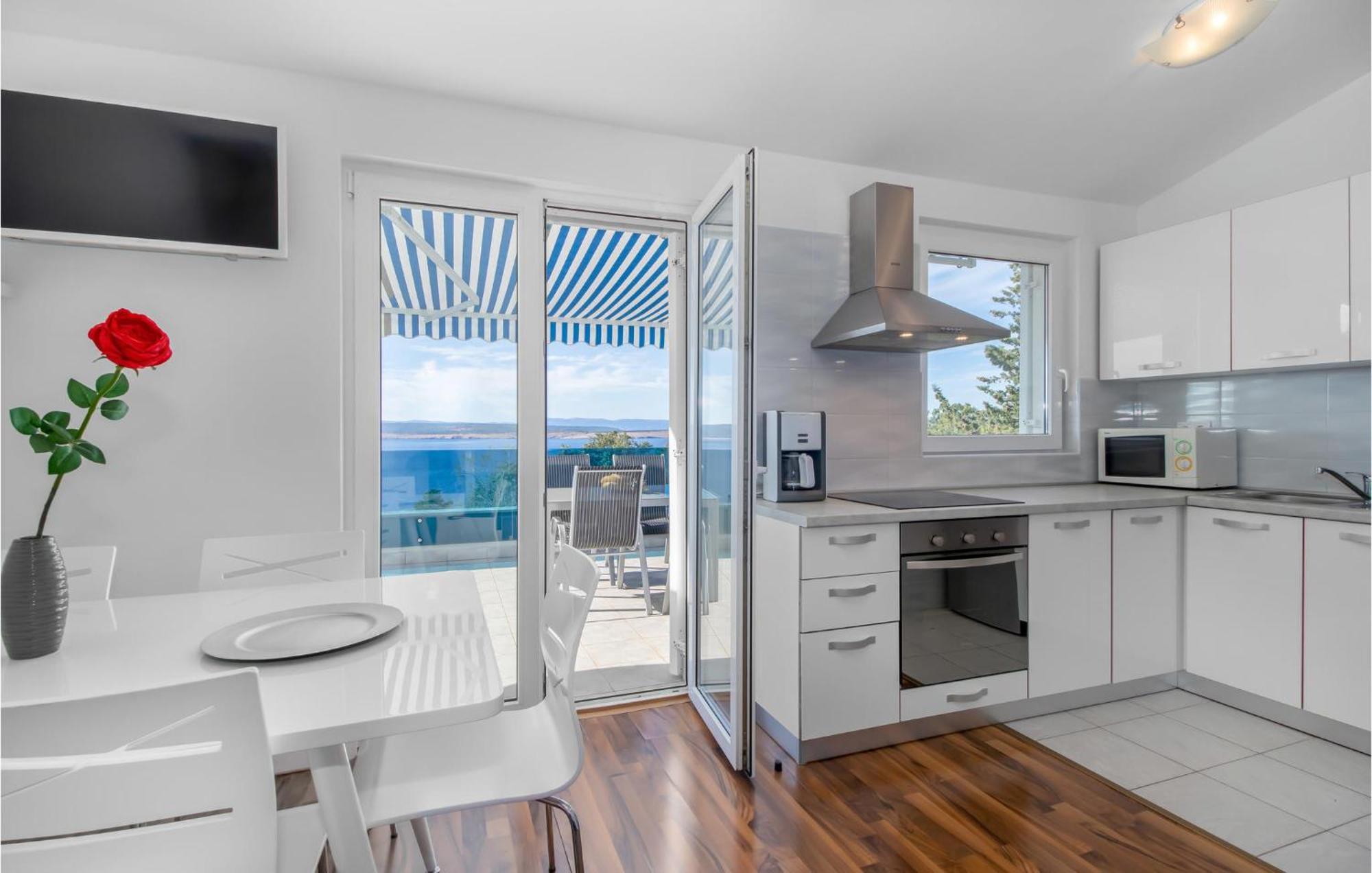 Stunning Apartment In Dramalj With House Sea View Εξωτερικό φωτογραφία
